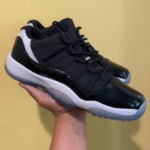 Air Jordan retro lows